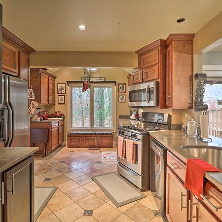 Cozy Conyers Cabin With Fireplace And Pool Table! Екстер'єр фото